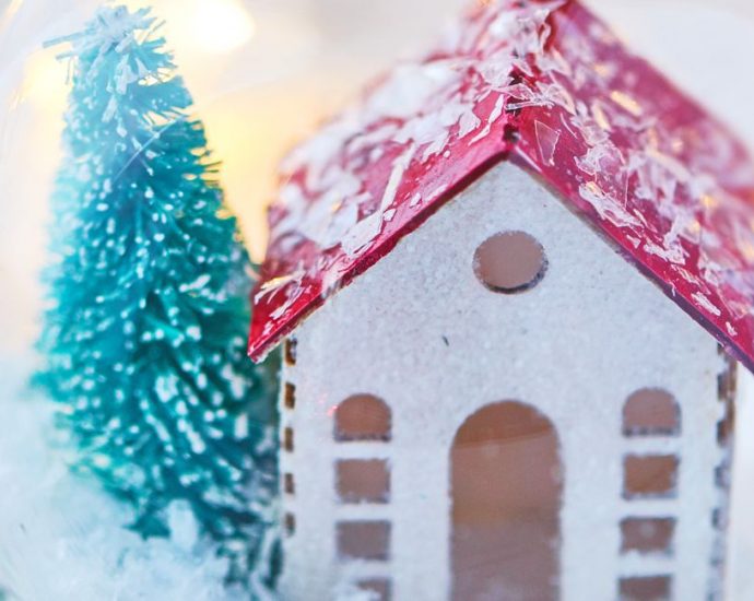 Vintage Home Decor Trends 2026: Old Pieces That Make Your Space Feel Warm and Cozy